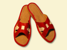 Gamintojas šlepetes, grūdų šlepetes, sandalus, šlepetes, klumpes, vaikiškus batus, avikailio šlepetes, vilnos šildytuvus