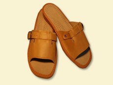 Gamintojas šlepetes, grūdų šlepetes, sandalus, šlepetes, klumpes, vaikiškus batus, avikailio šlepetes, vilnos šildytuvus