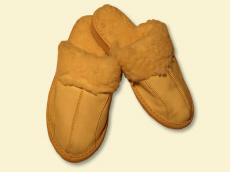 Gamintojas šlepetes, grūdų šlepetes, sandalus, šlepetes, klumpes, vaikiškus batus, avikailio šlepetes, vilnos šildytuvus