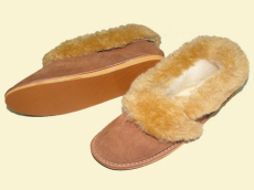 Gamintojas šlepetes, grūdų šlepetes, sandalus, šlepetes, klumpes, vaikiškus batus, avikailio šlepetes, vilnos šildytuvus