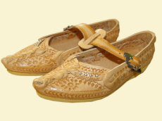 Gamintojas šlepetes, grūdų šlepetes, sandalus, šlepetes, klumpes, vaikiškus batus, avikailio šlepetes, vilnos šildytuvus